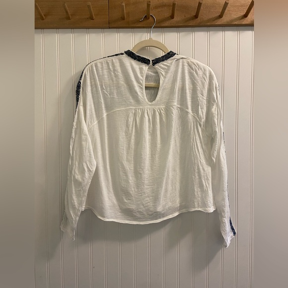 Free People Embroidered Boxy Cropped Long Sleeve Keyhole Neck Bohemian Blouse XS - Picture 8 of 10